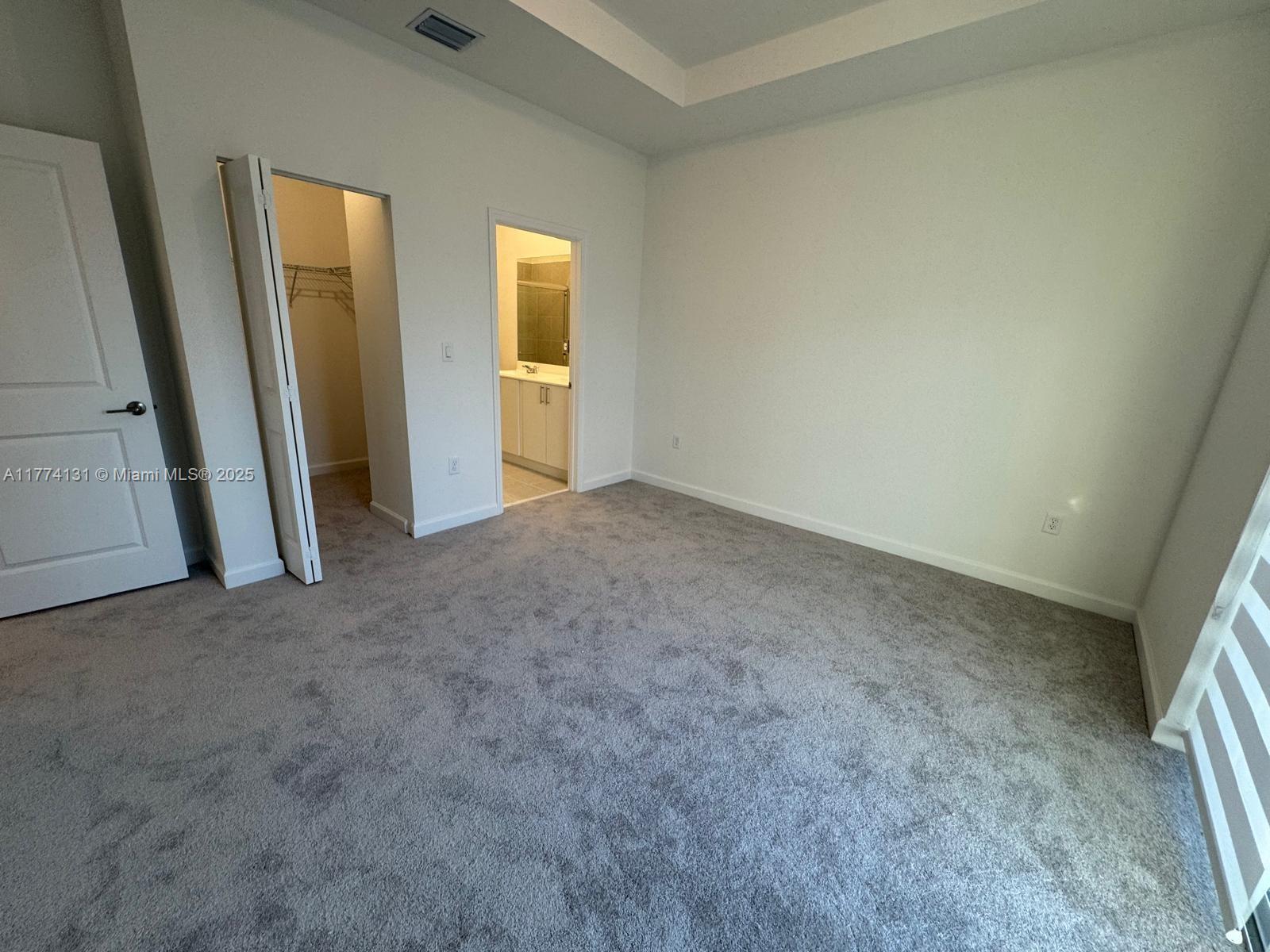 635 Se 13th St Cir . Property Photo 21