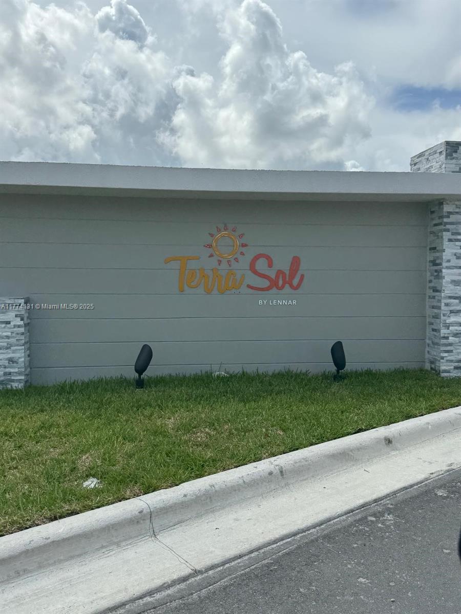 635 Se 13th St Cir . Property Photo 23