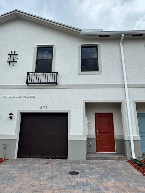 669 NW 6th Ter Property Photo 1