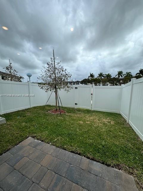 671 Nw 6th Ter Property Photo 5