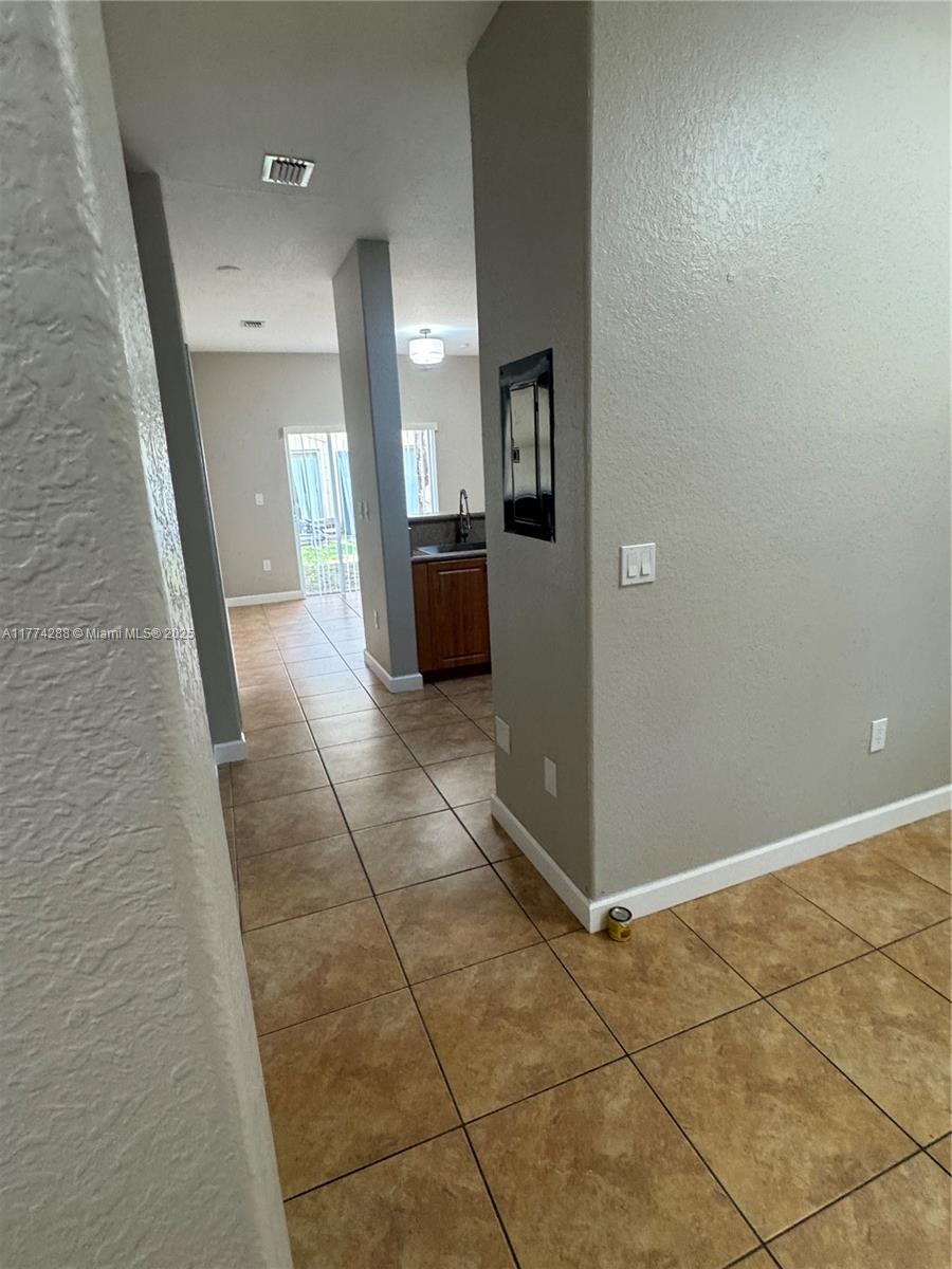 1661 Se 29th Ct 108 Property Photo 6