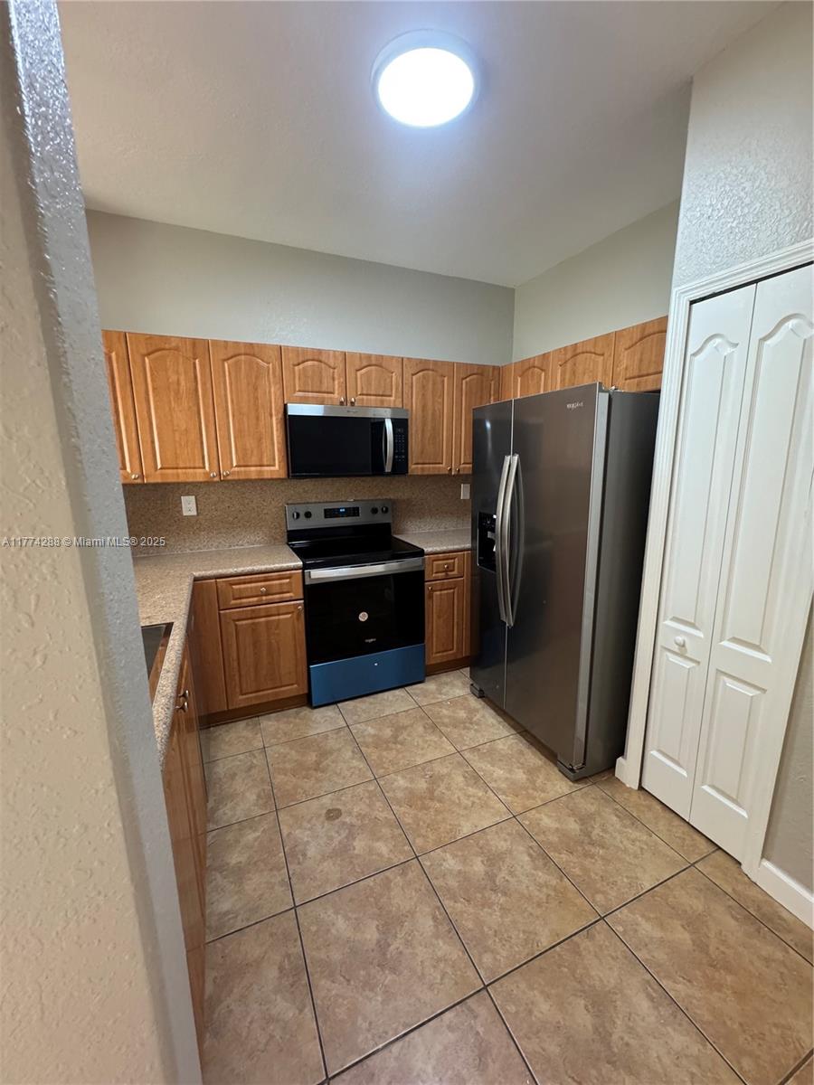 1661 Se 29th Ct 108 Property Photo 41