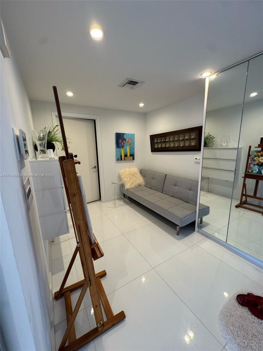 17121 Collins Ave 1802 Property Photo 6