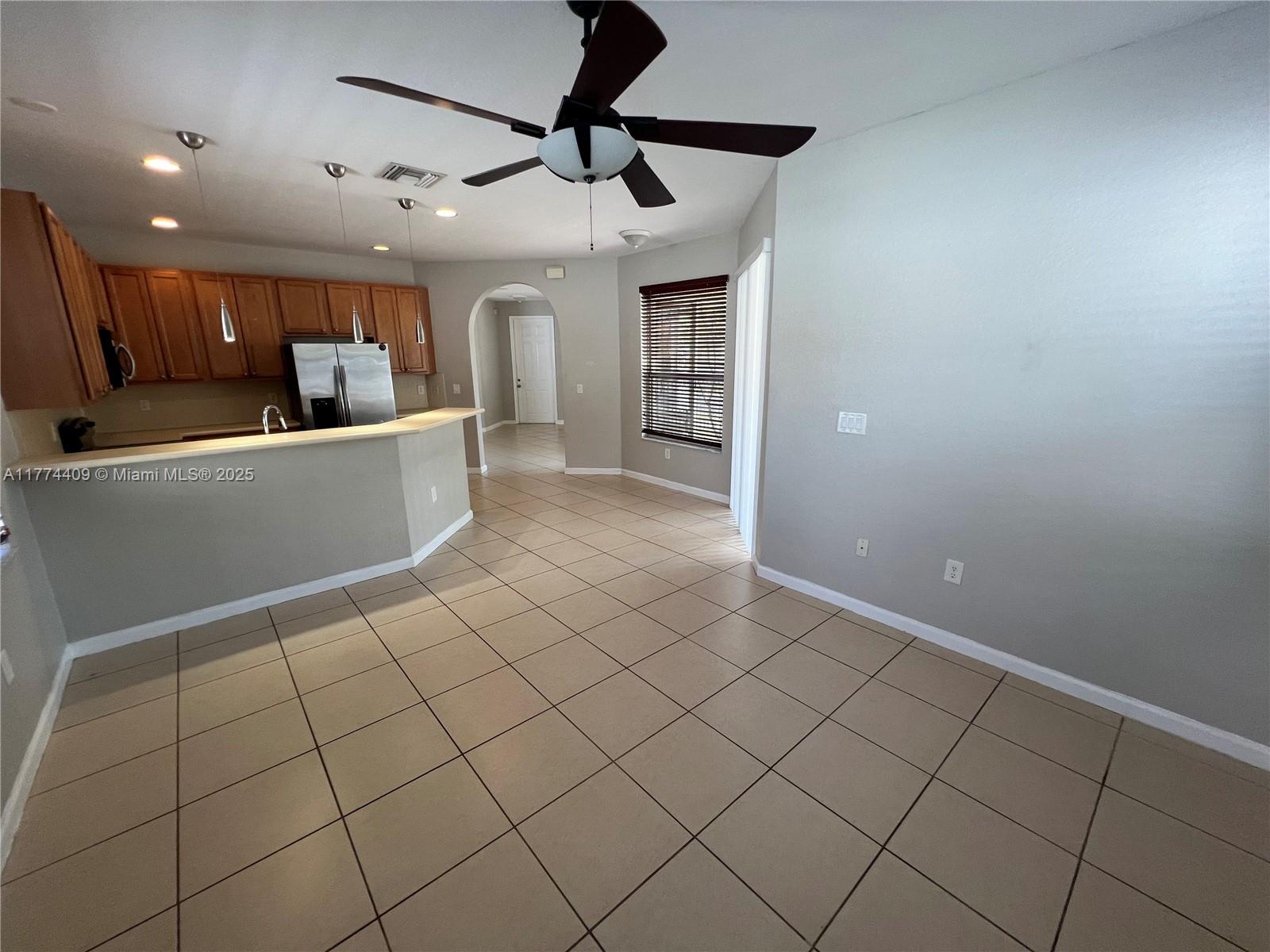 3982 Ne 12th Dr Property Photo 5