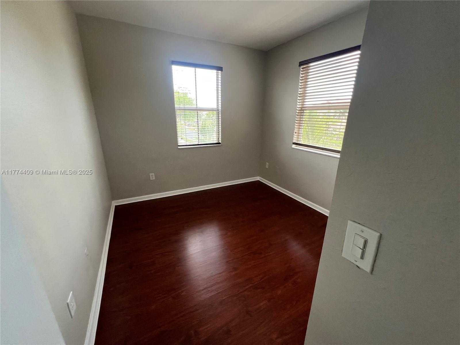 3982 Ne 12th Dr Property Photo 11