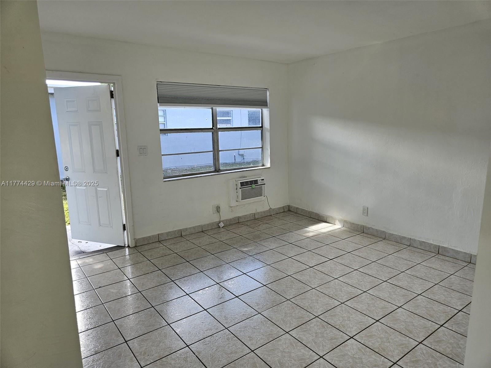 6021 Polk St 2 Property Photo
