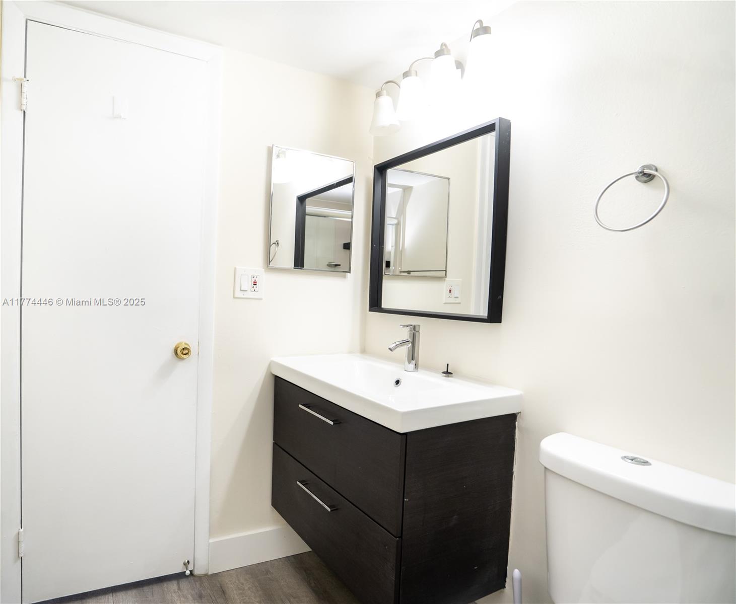 185 Lakeview Dr 102 Property Photo 19