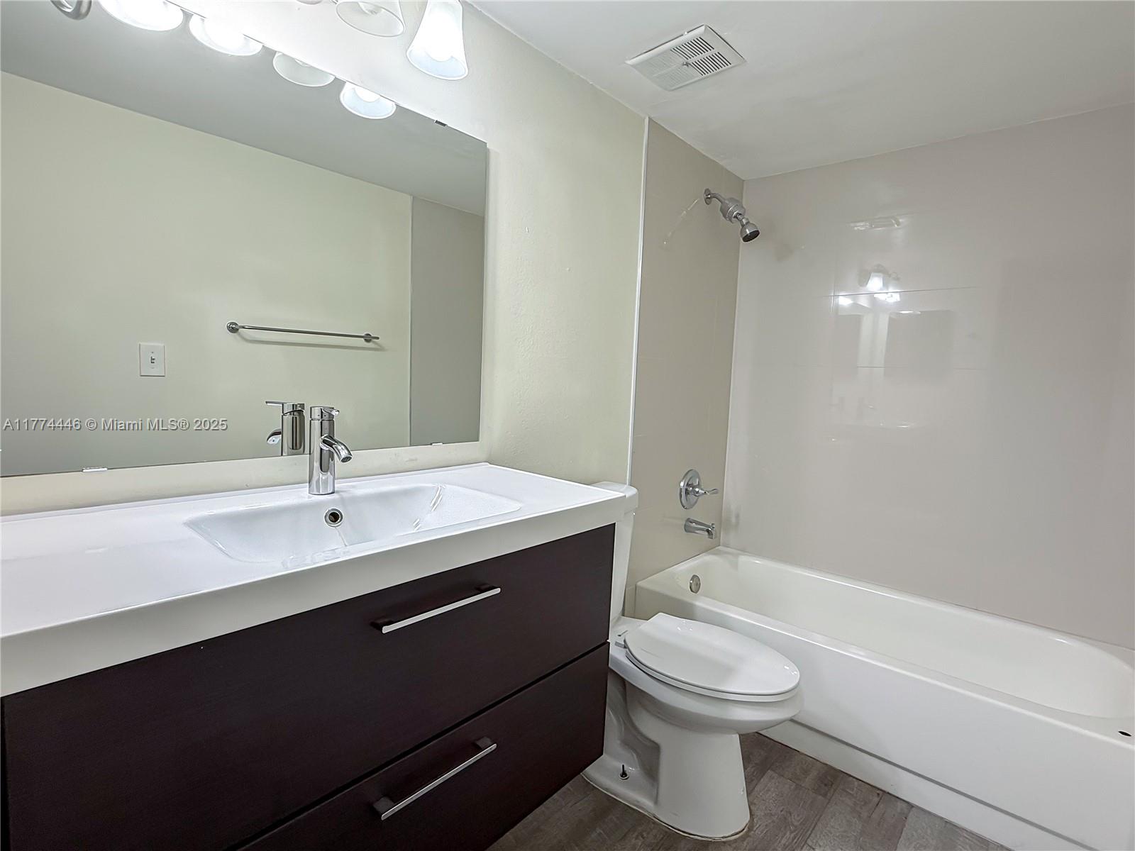 185 Lakeview Dr 102 Property Photo 29