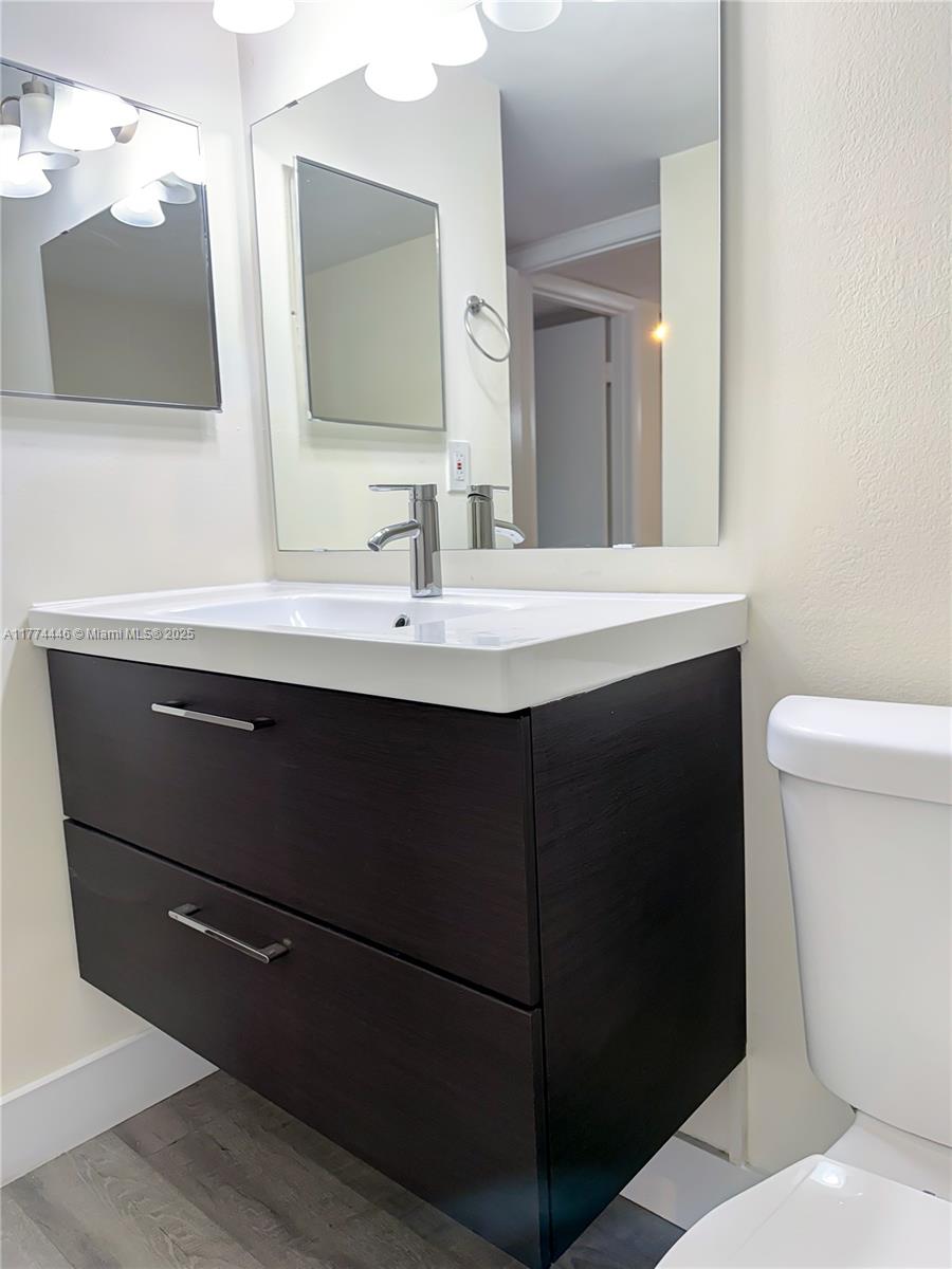 185 Lakeview Dr 102 Property Photo 30