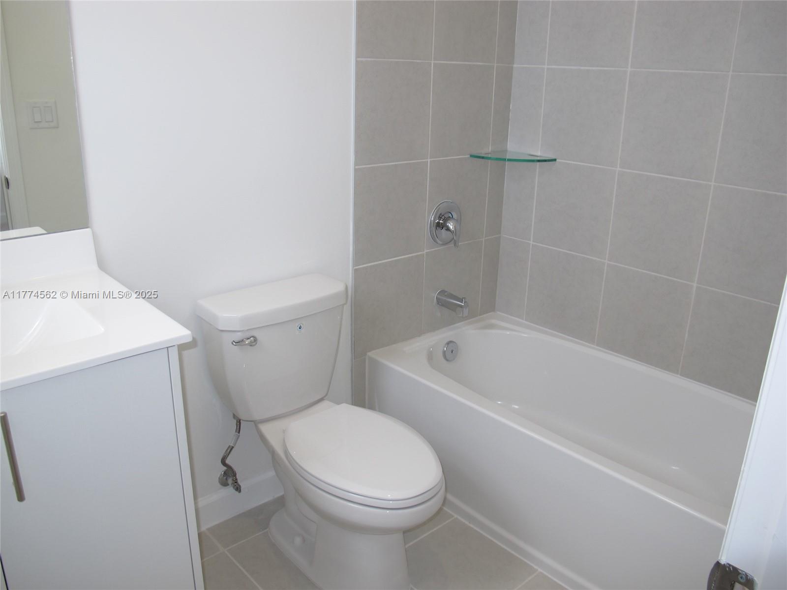 2852 Se 26 Ter 2852 Property Photo 11