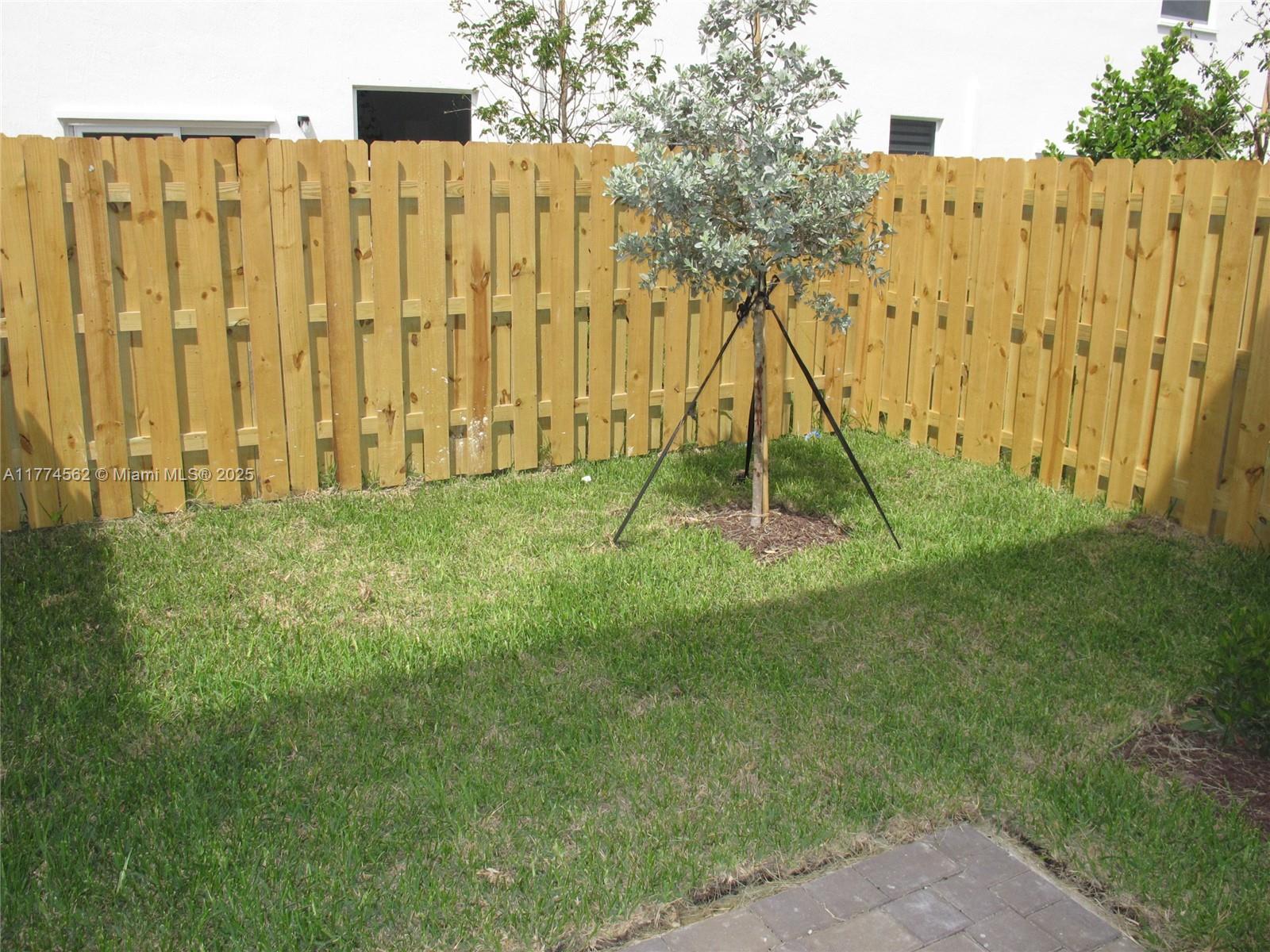 2852 Se 26 Ter 2852 Property Photo 13