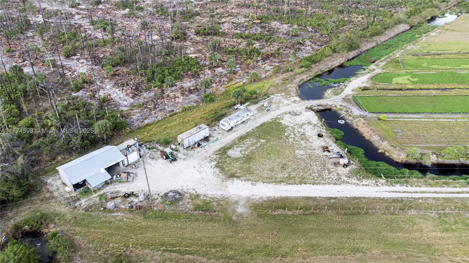 2521 Christopher Lane Property Photo 2