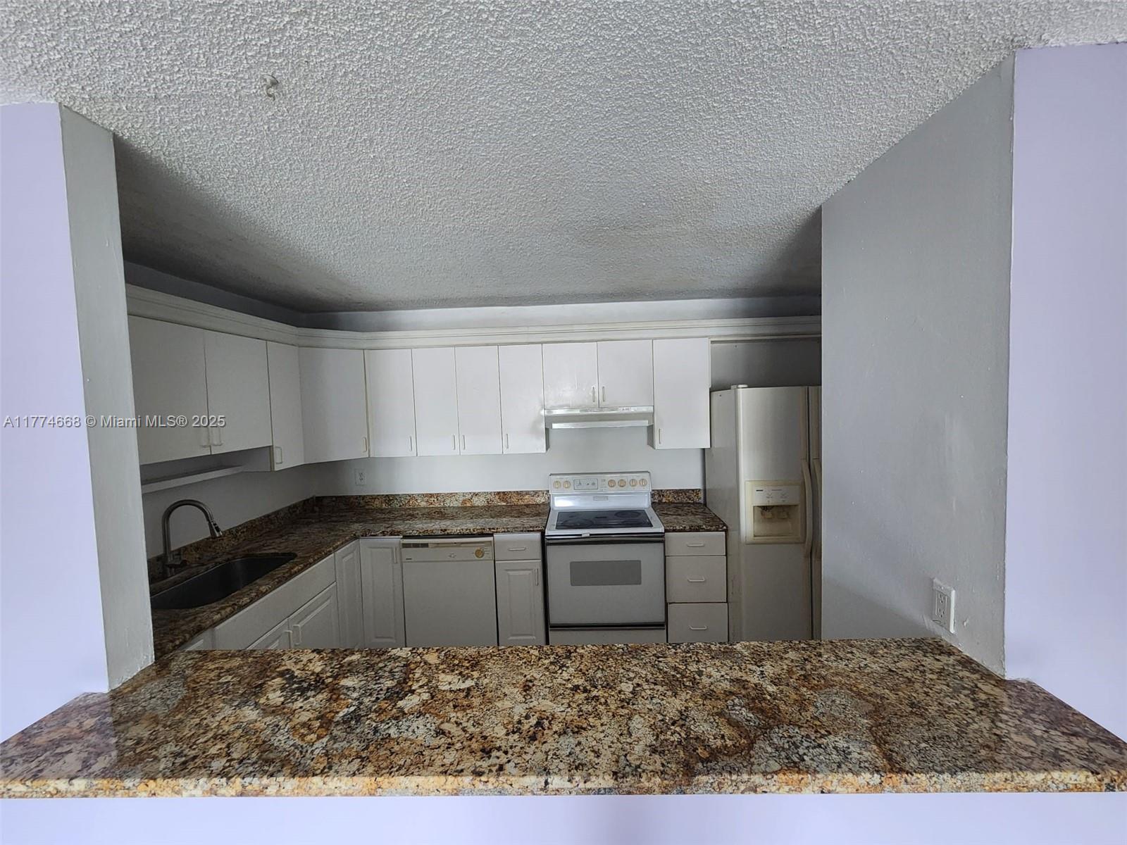 14830 Naranja Lakes Blvd A1a Property Photo 3