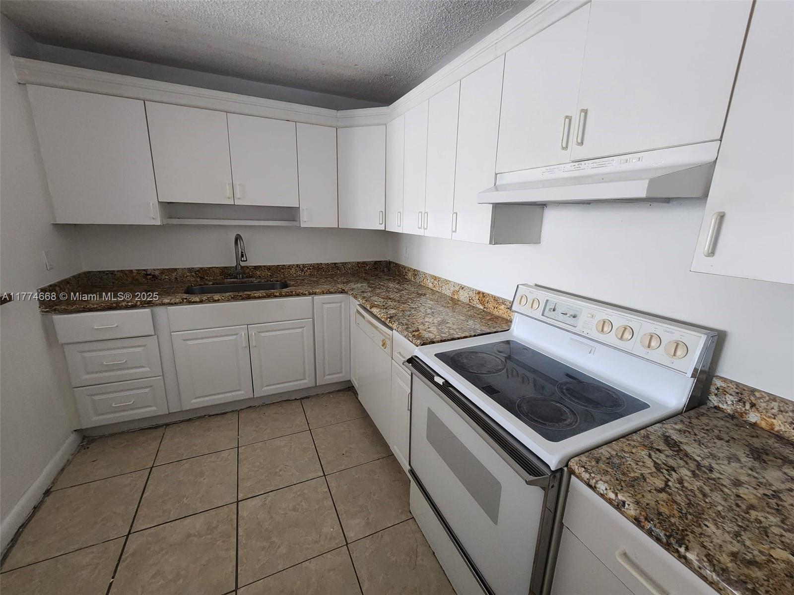 14830 Naranja Lakes Blvd A1a Property Photo 9