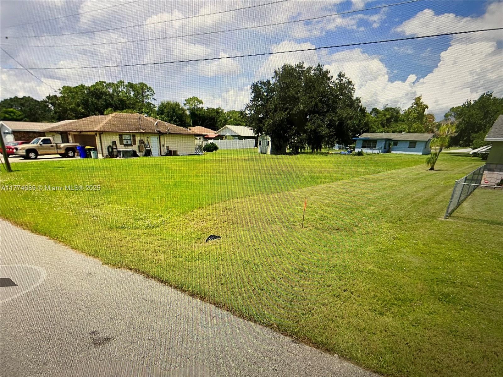 1436 Gramarcy Ave Property Photo 7