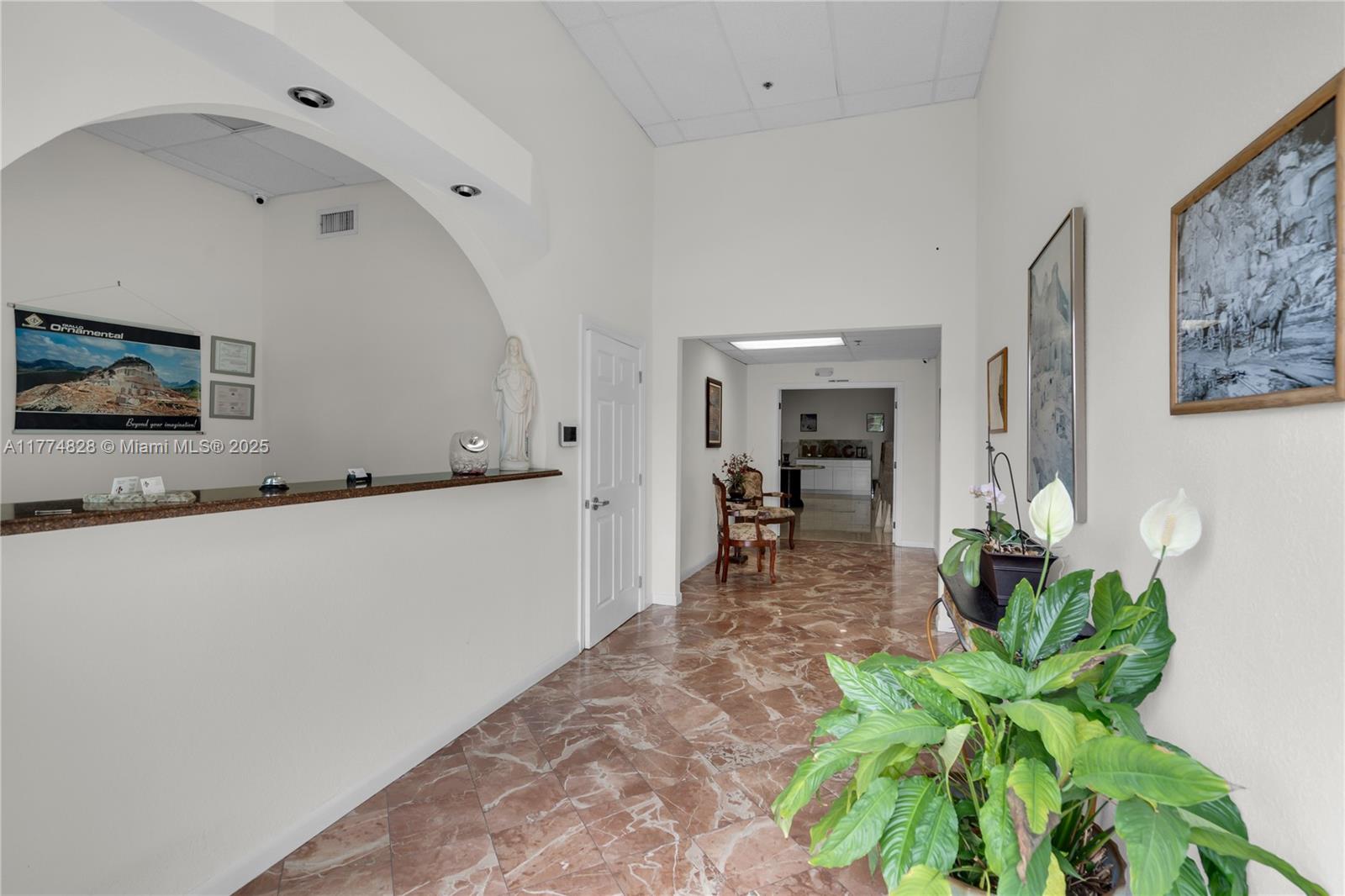3870 Pembroke Rd Property Photo
