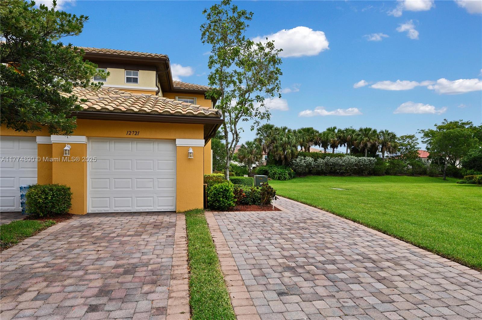 A11774890 Property Photo