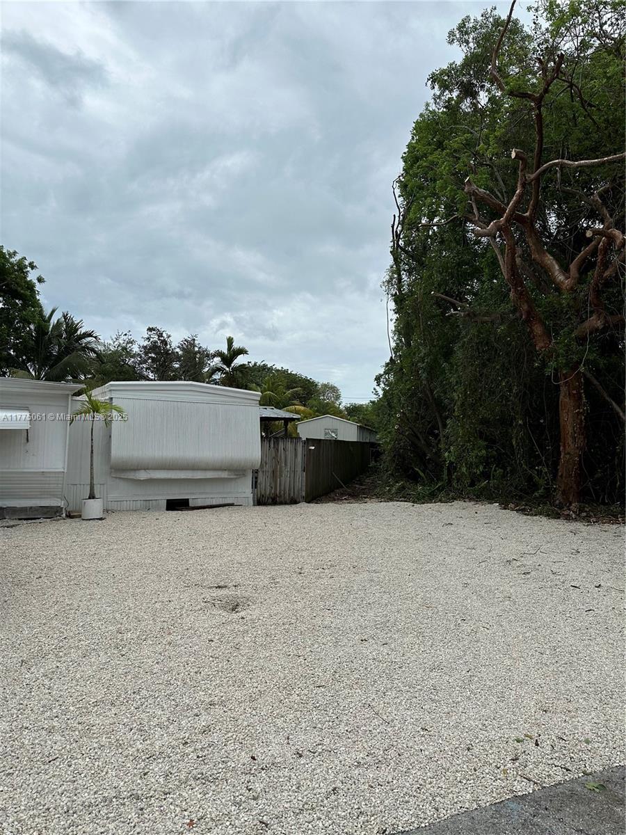 33 1st Ct Property Photo 10