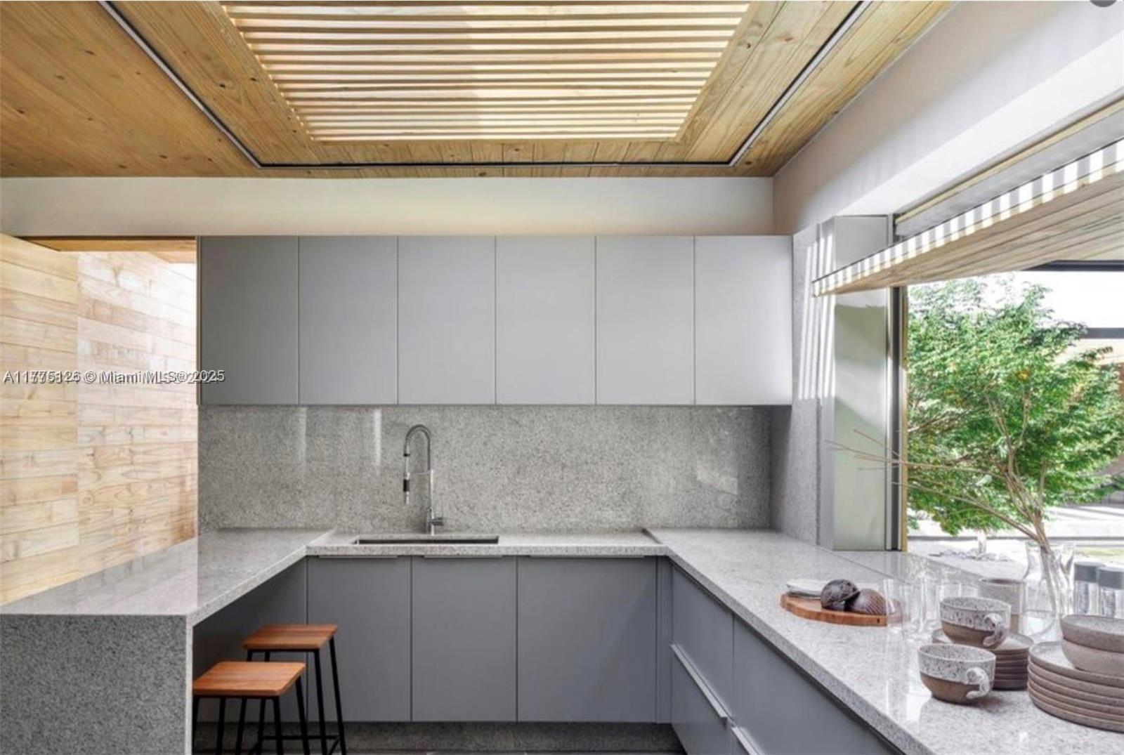 A11775126 Property Photo