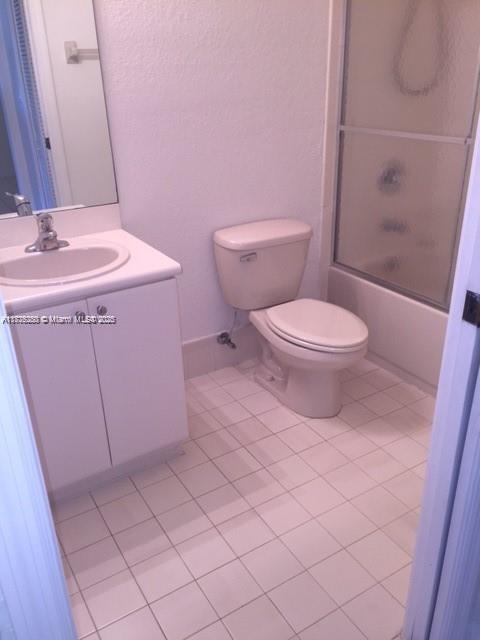 1658 Se 28th Ct 105 Property Photo 16