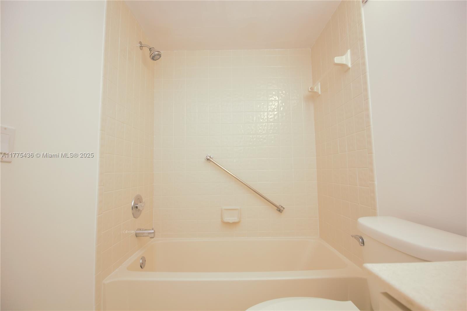 10312 E Clairmont Cir 107 Property Photo 11