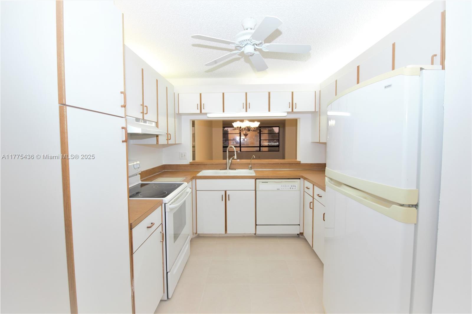 10312 E Clairmont Cir 107 Property Photo 20