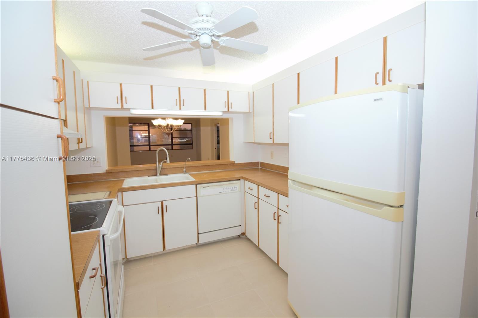 10312 E Clairmont Cir 107 Property Photo 22