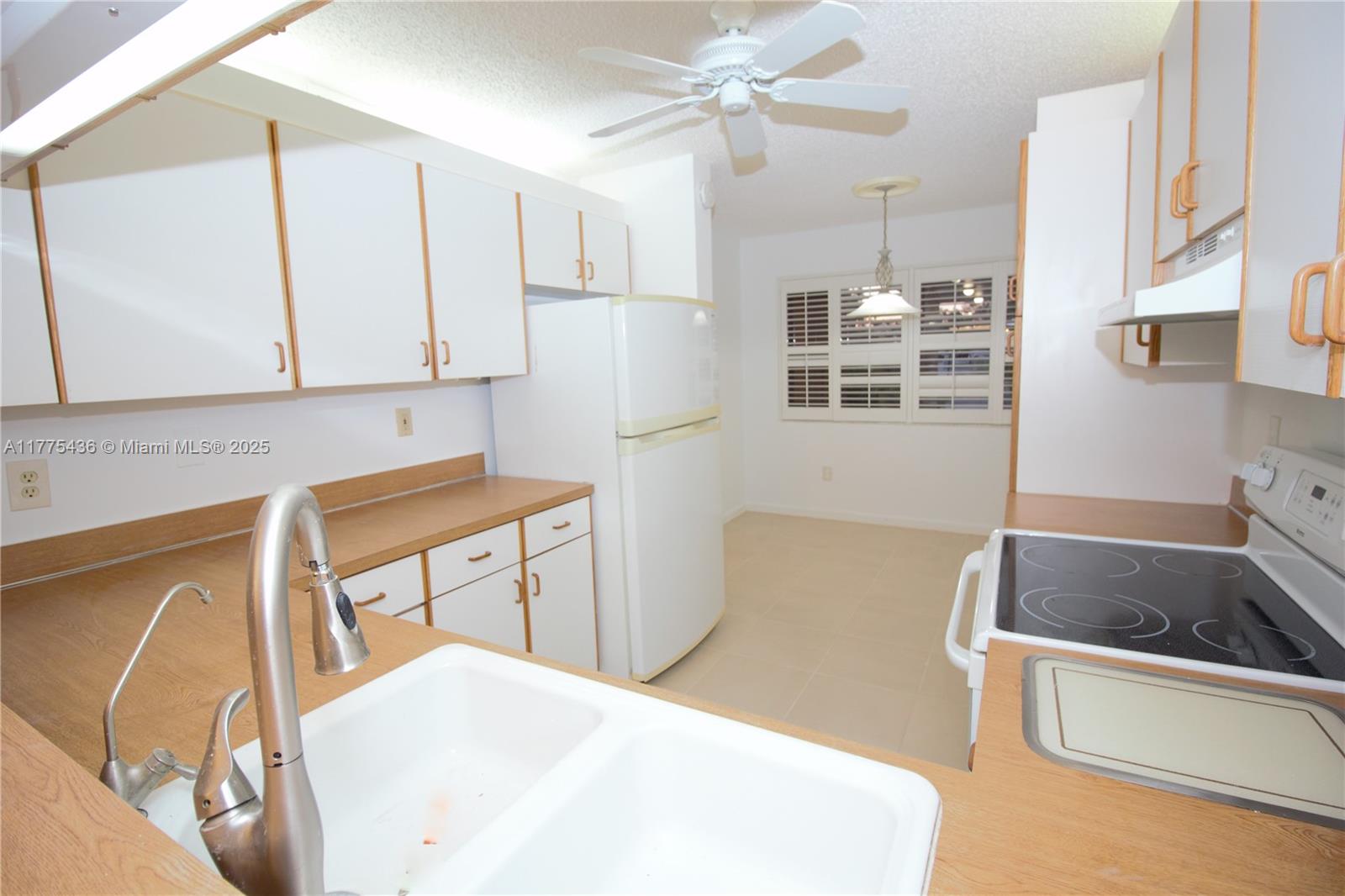 10312 E Clairmont Cir 107 Property Photo 24
