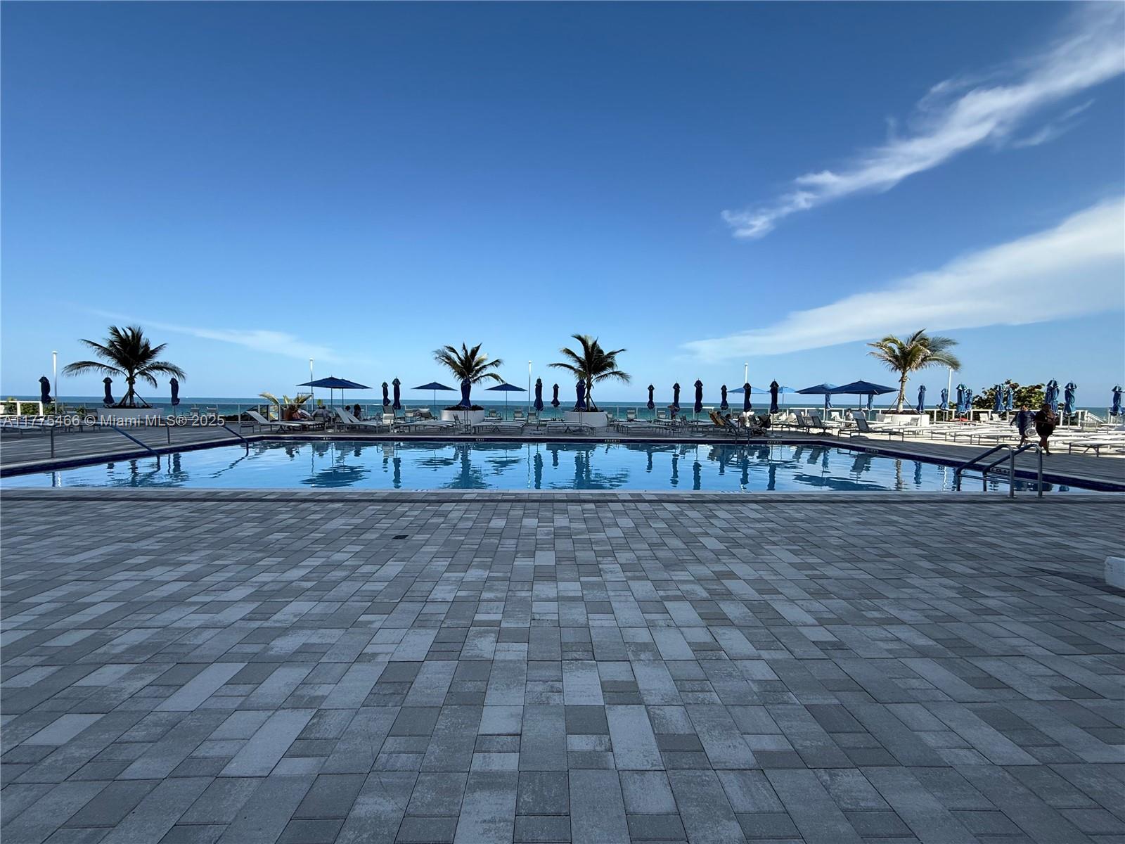 1880 S Ocean Dr 308 Property Photo
