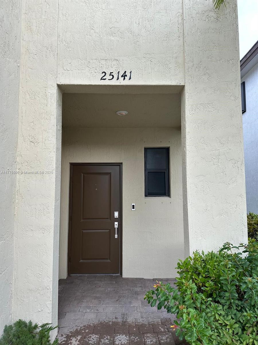 25141 Sw 107th Ct 25141 Property Photo 4