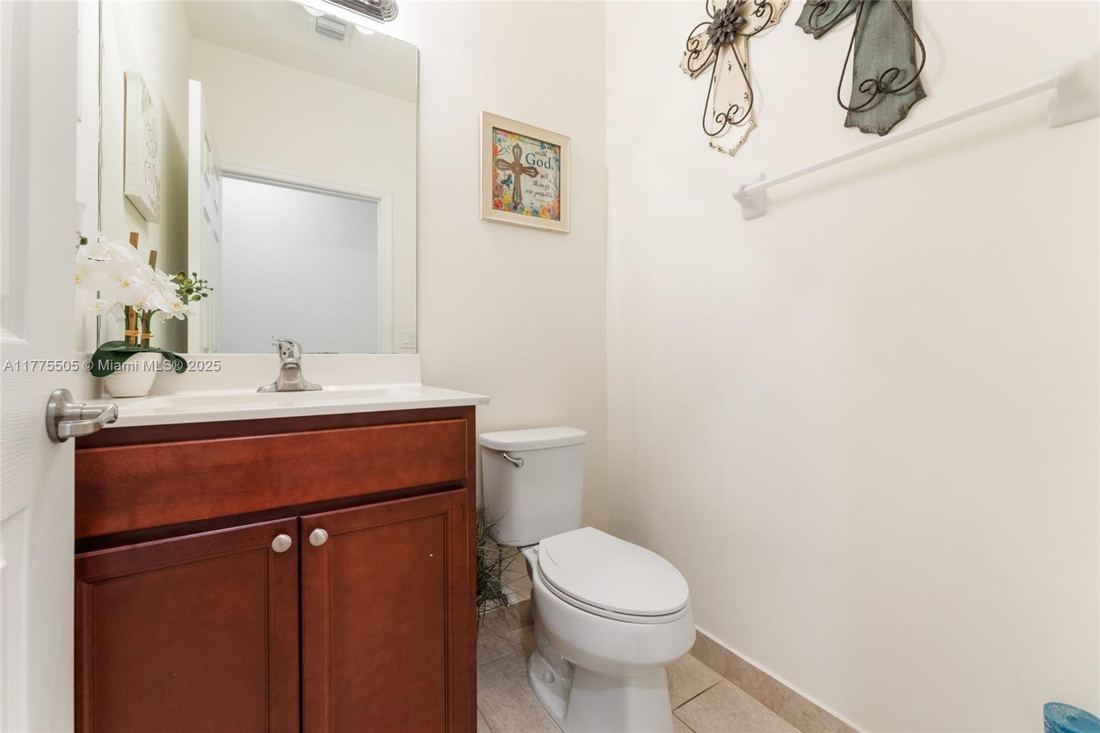 185 Se 34th Place Property Photo 13