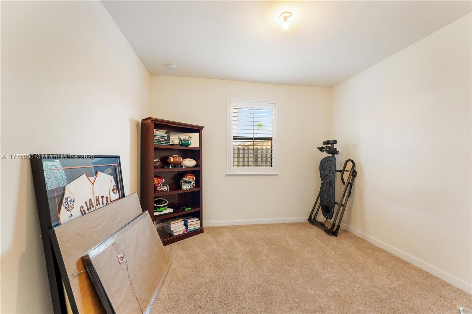 185 Se 34th Place Property Photo 19