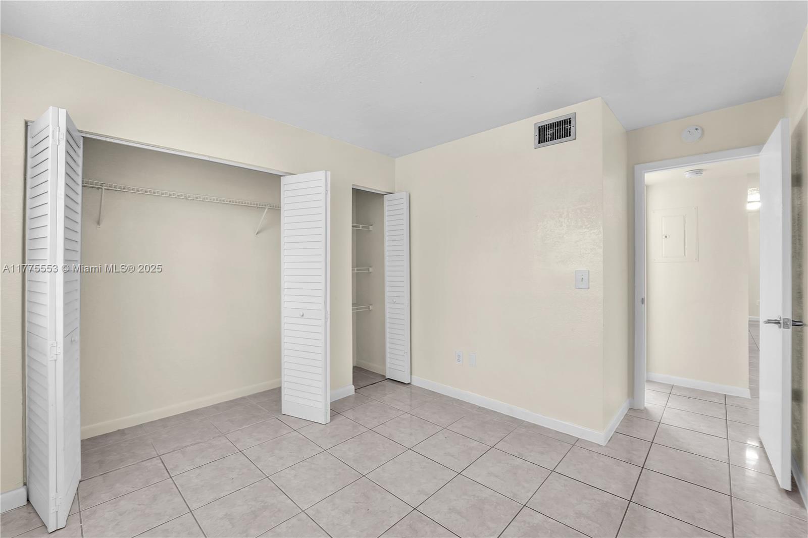 905 N Franklin Ave 905c Property Photo 10