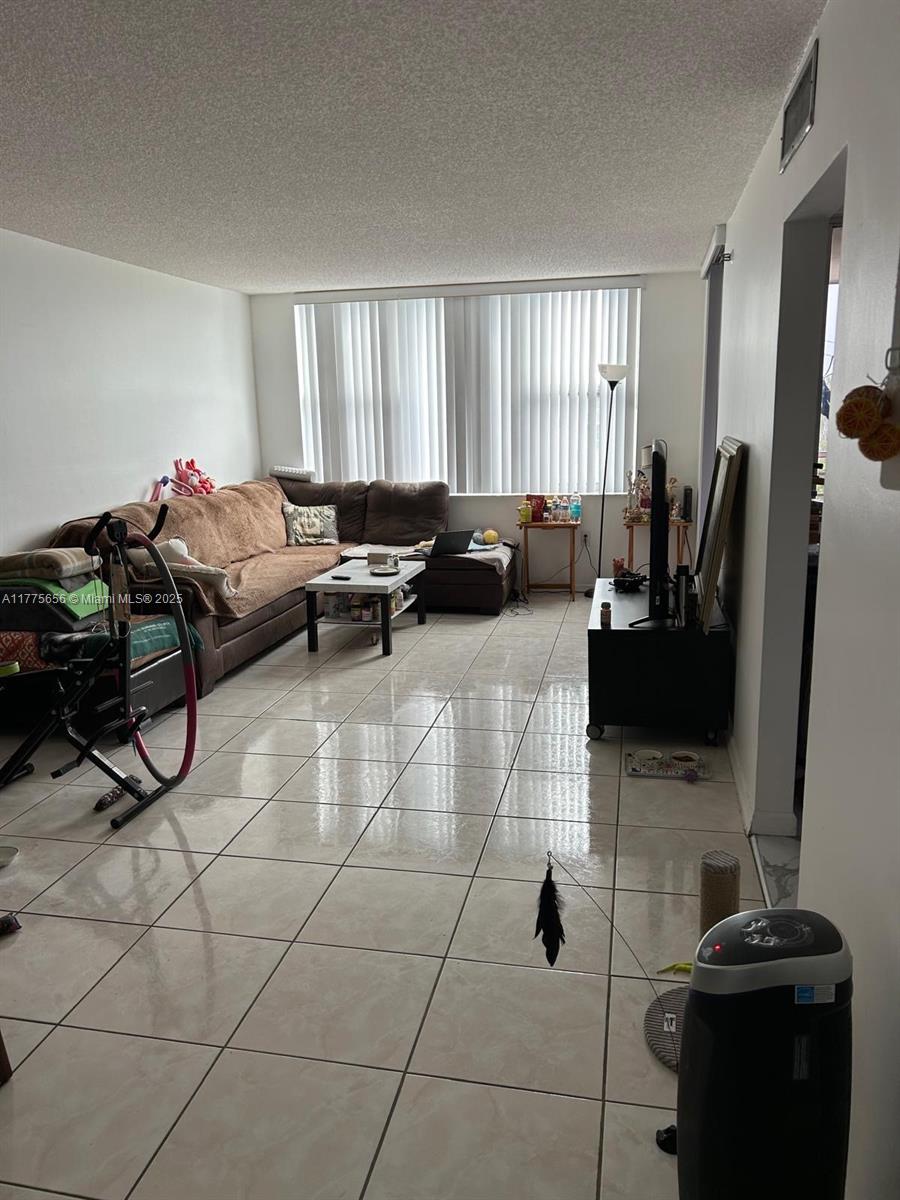 17890 W Dixie Highway 714 Property Photo 6