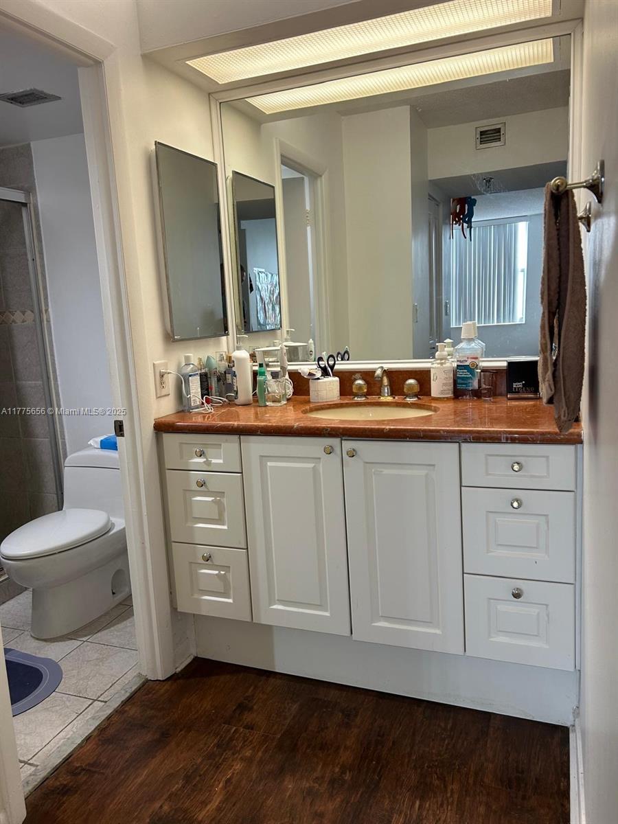 17890 W Dixie Highway 714 Property Photo 14