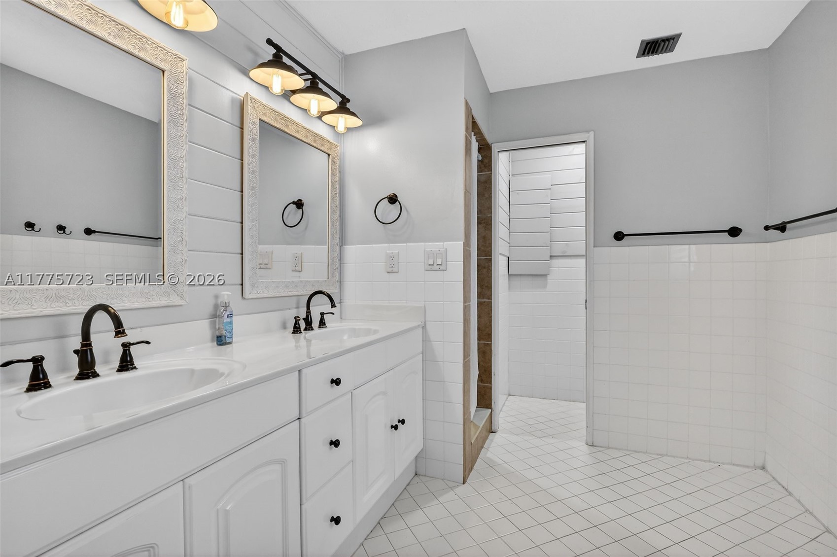217 Se 5th St Property Photo 11
