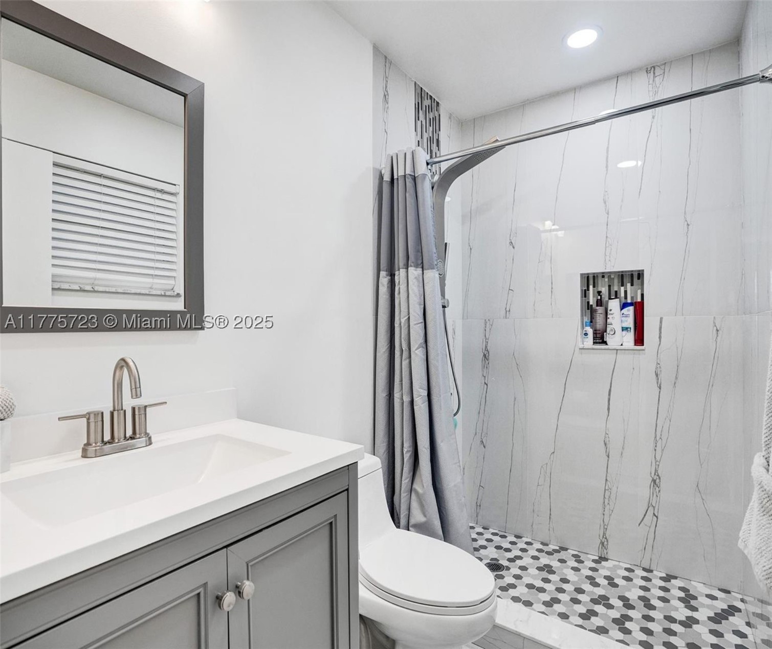 217 Se 5th St Property Photo 13
