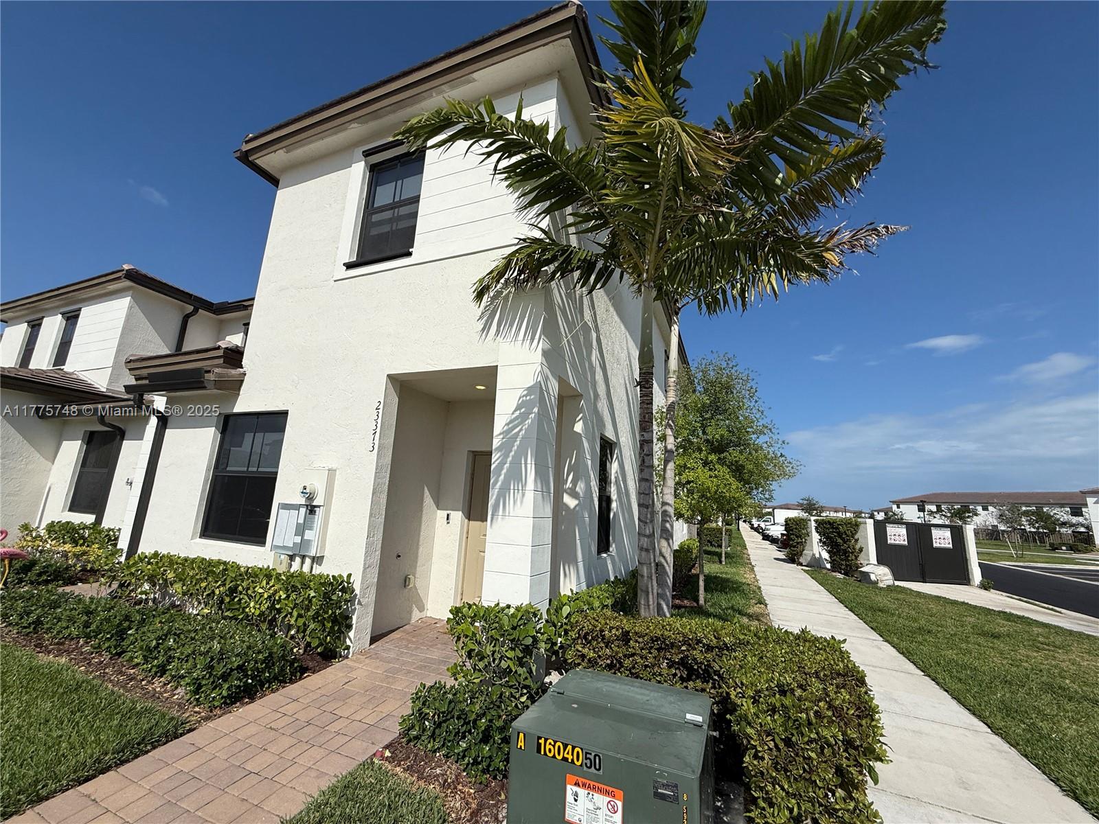 23373 SW 129th Path Property Photo 1