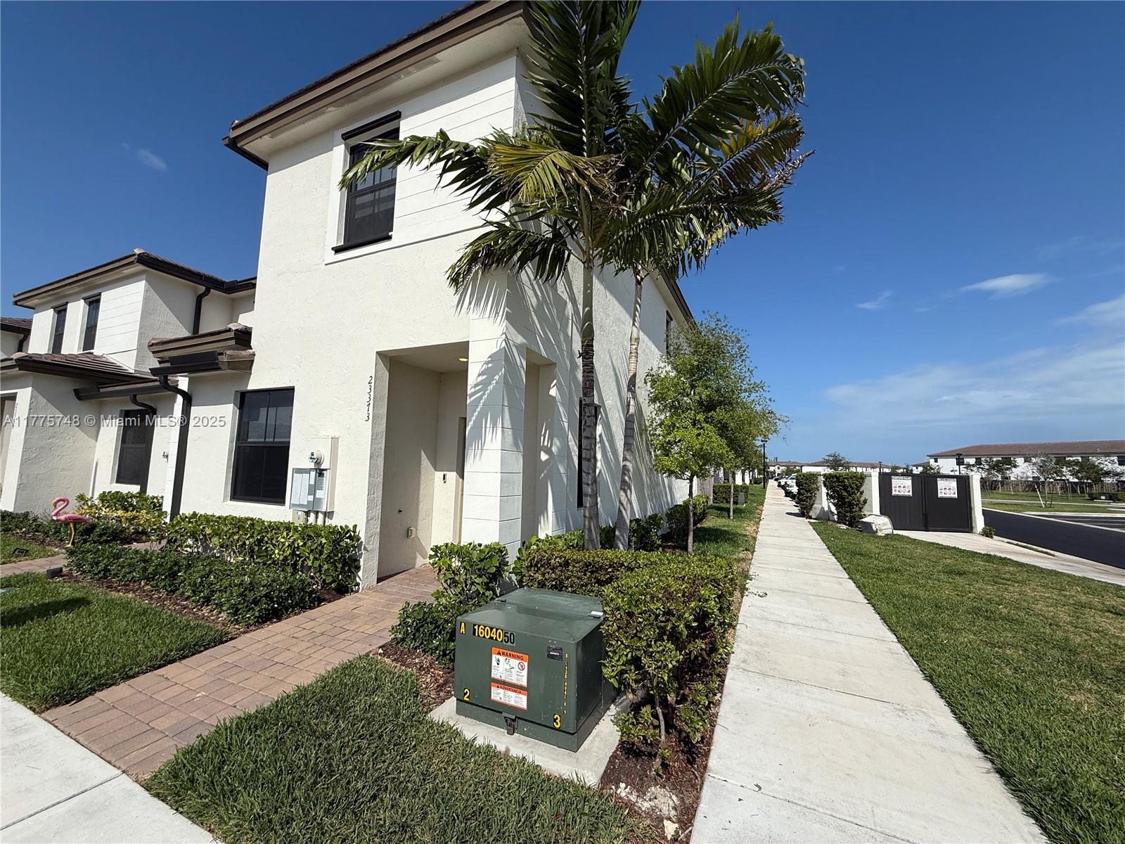 23373 Sw 129th Path 23373 Property Photo 2
