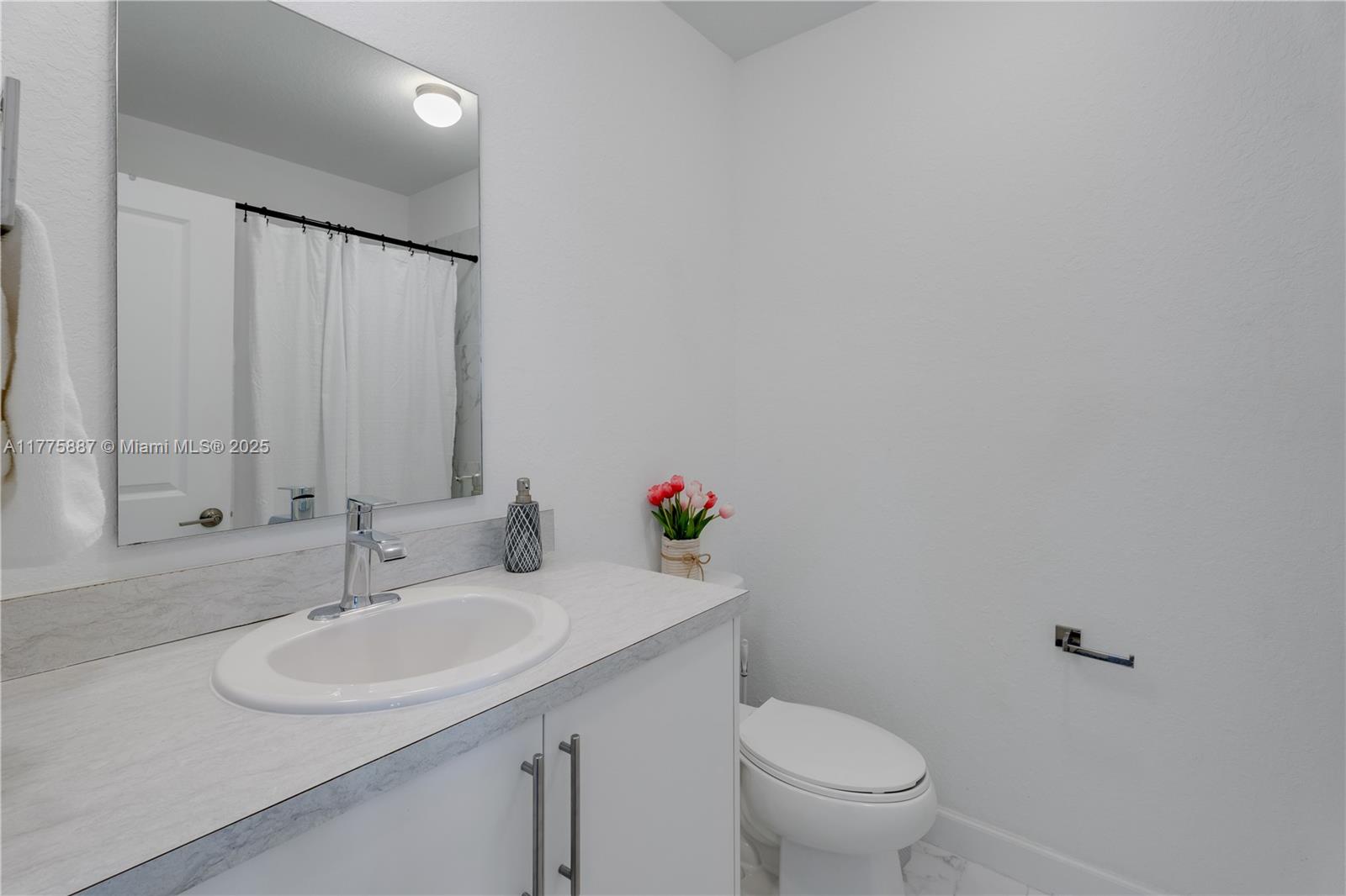 413 Nw 12th Pl Property Photo 7