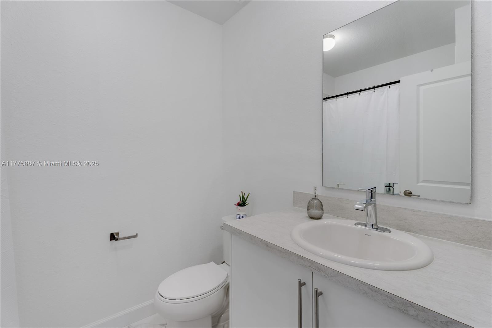413 Nw 12th Pl Property Photo 16