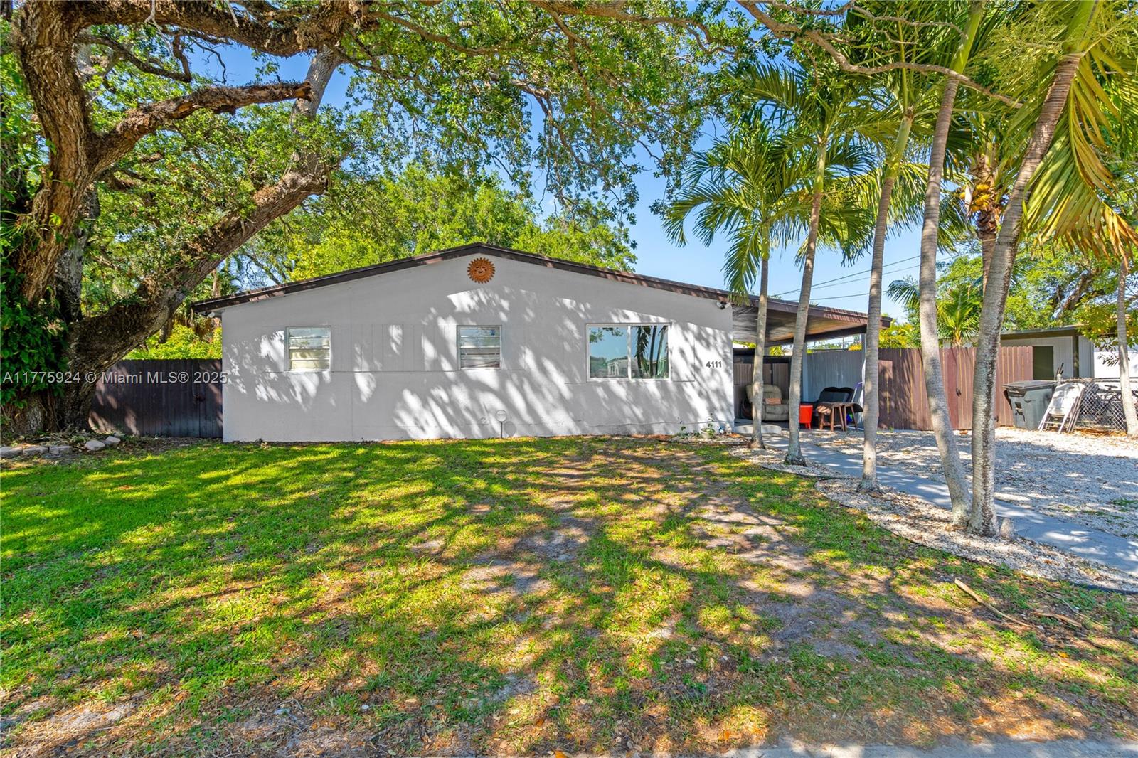 4111 Sw 33rd St Property Photo