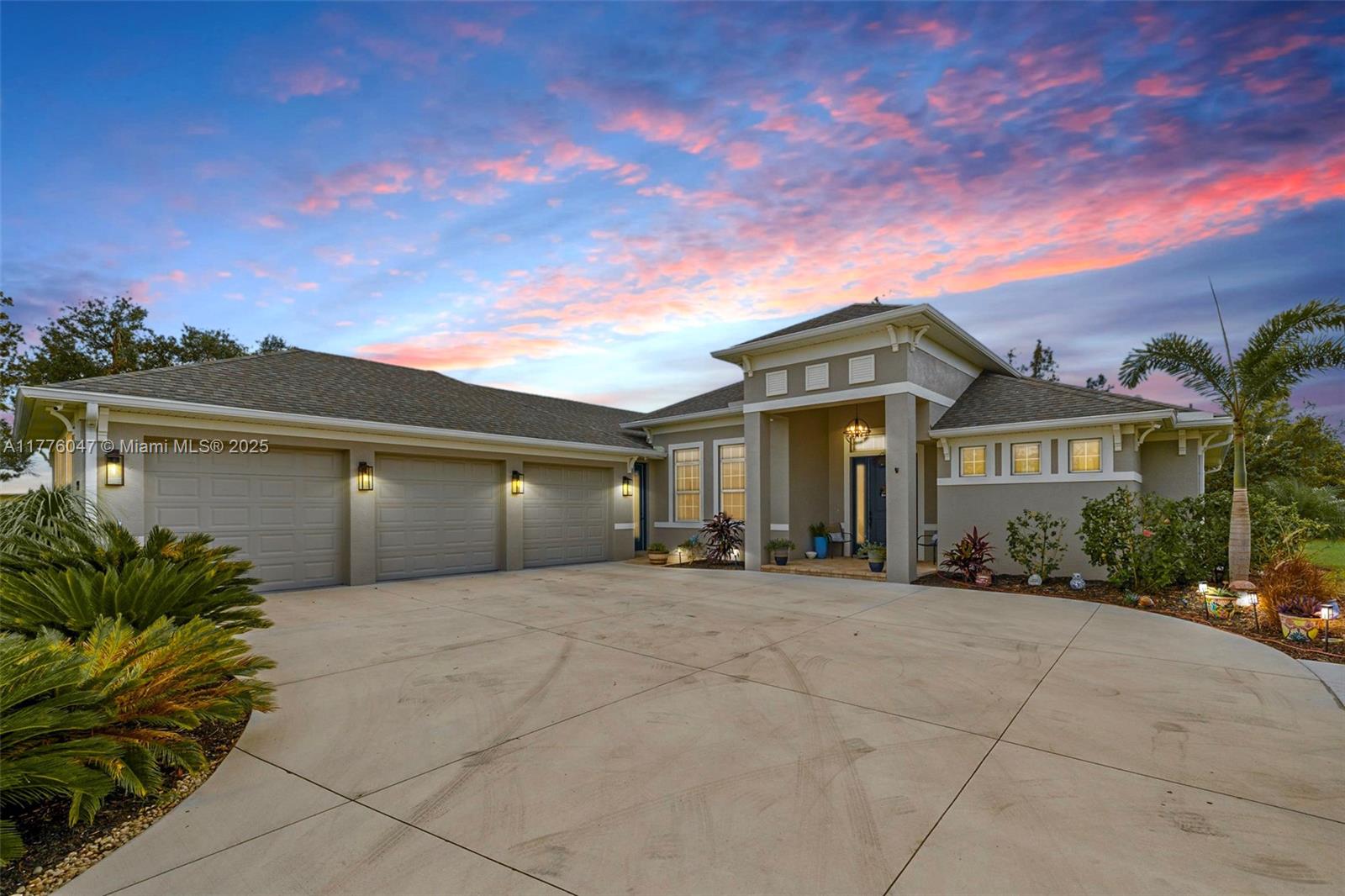 500 Woodstork Property Photo
