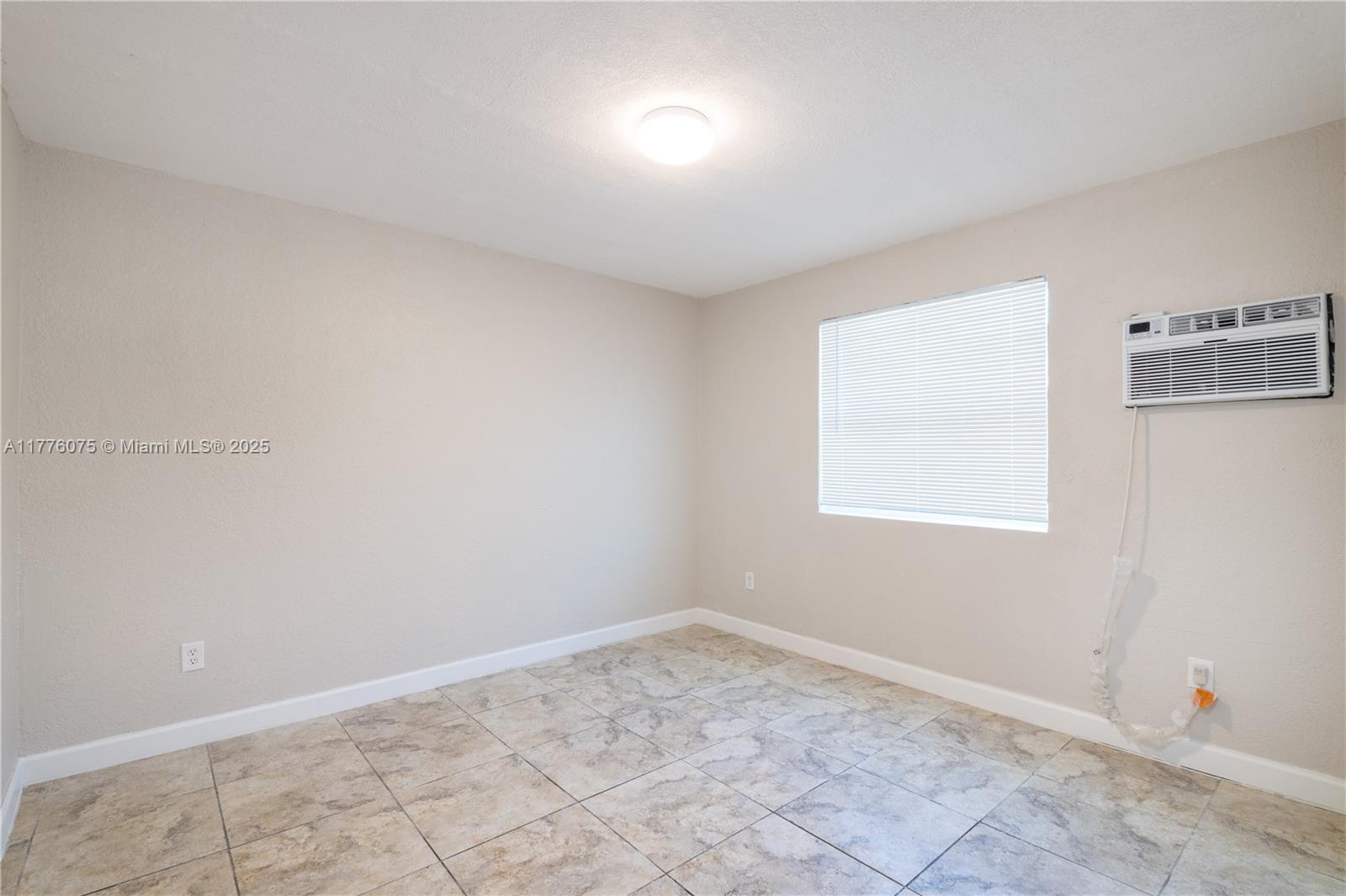 601 S Flagler Ave 11 Property Photo 8