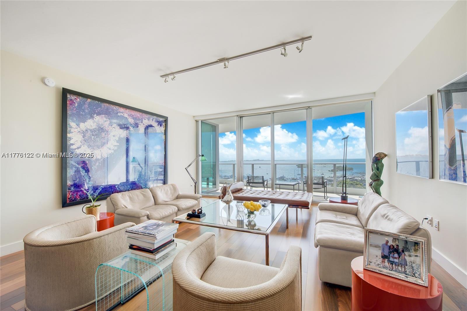 2627 S Bayshore Dr 1504 Property Photo 4