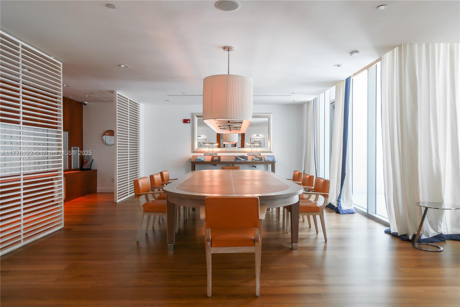 2627 S Bayshore Dr 1504 Property Photo 16