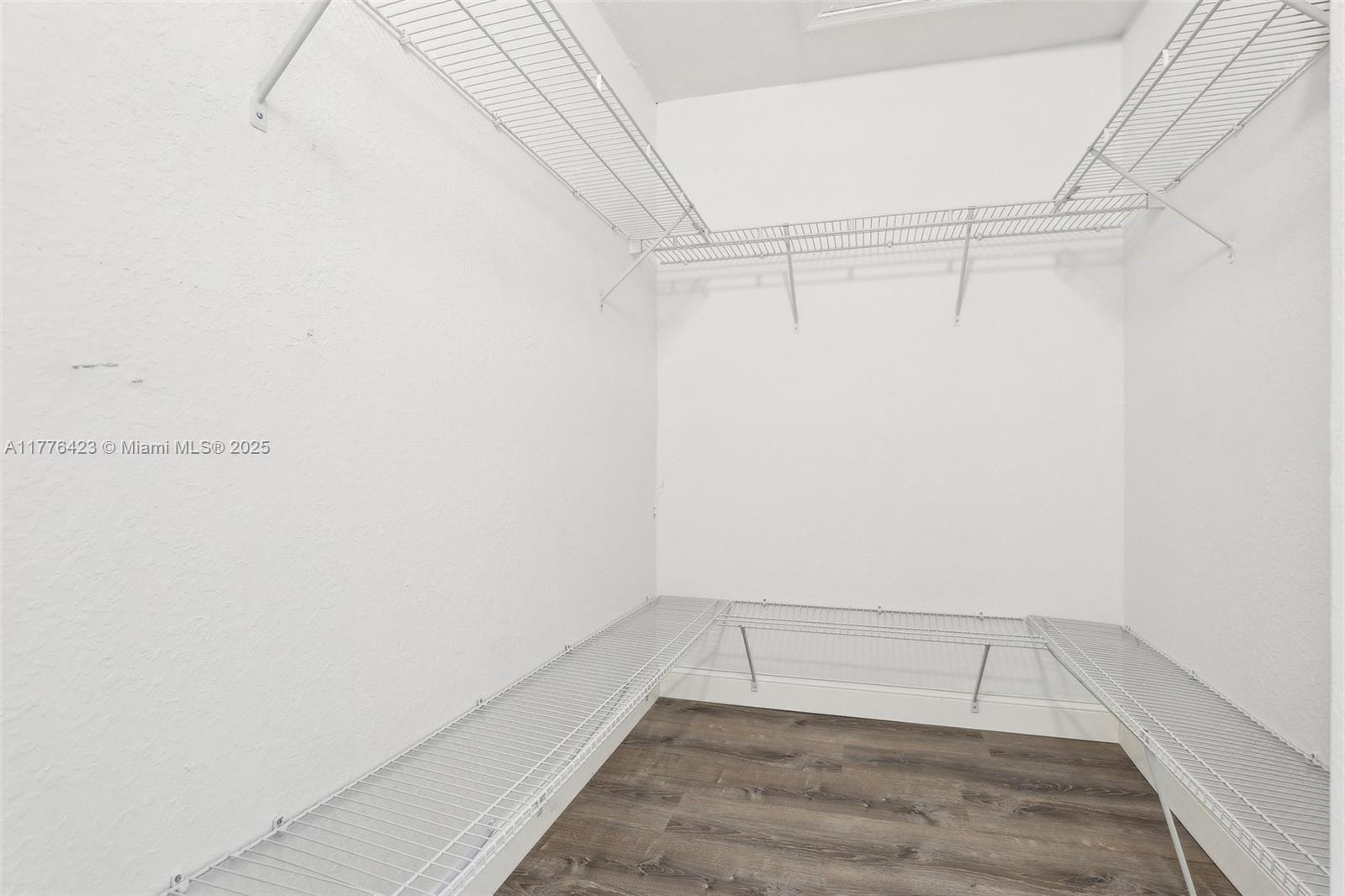 2855 Se 15th Rd 76 Property Photo 11