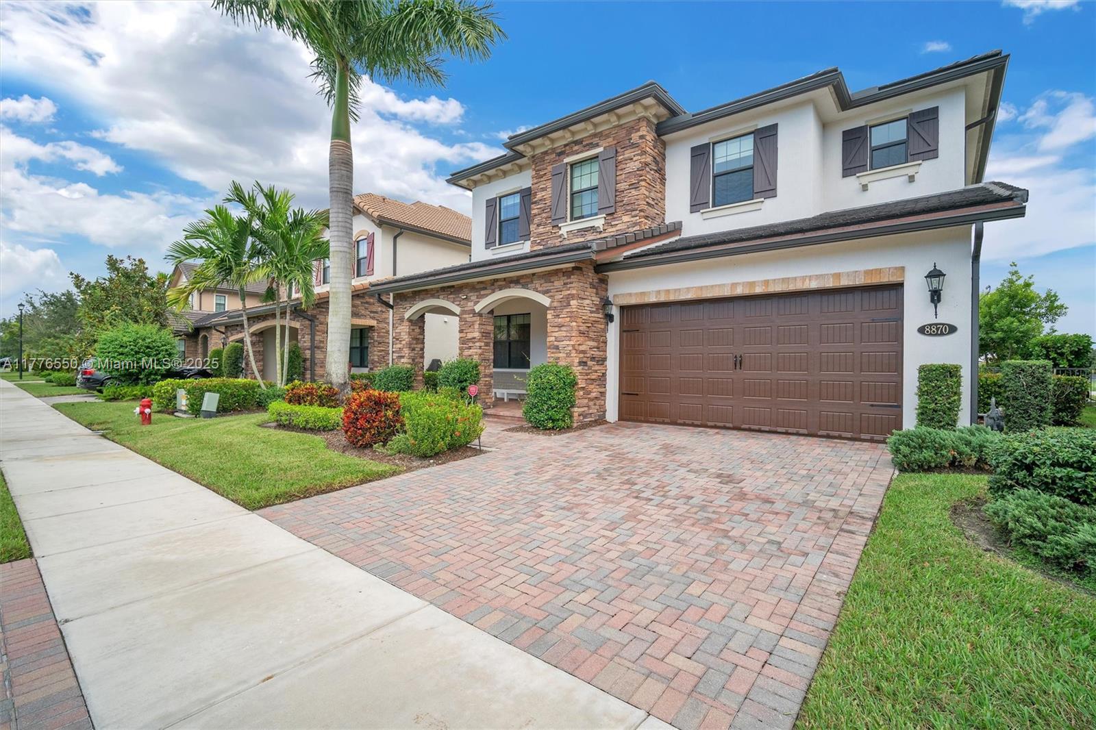8870 W Watercrest Cir W Property Photo