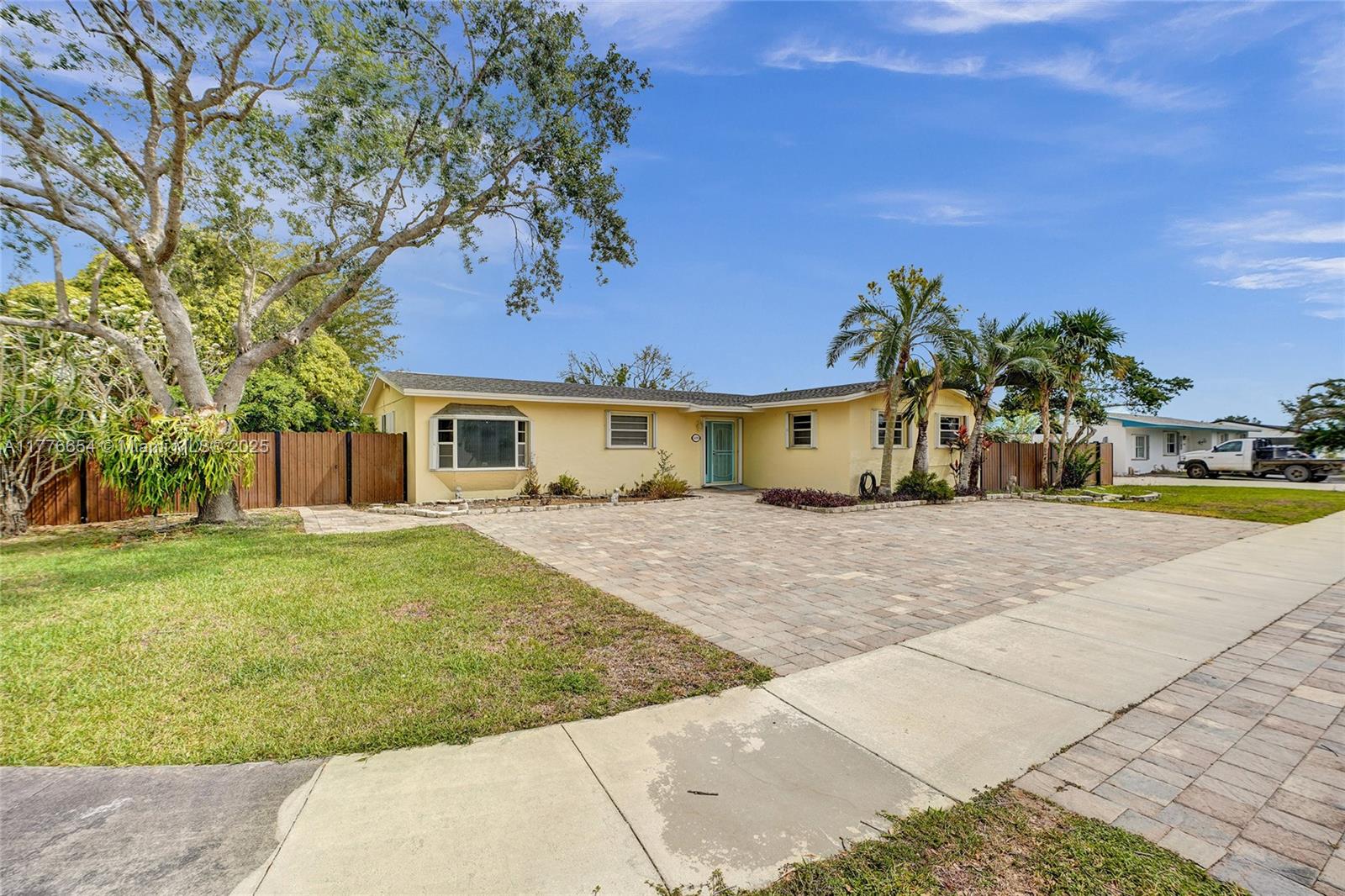 16395 Sw 279th St Property Photo 5