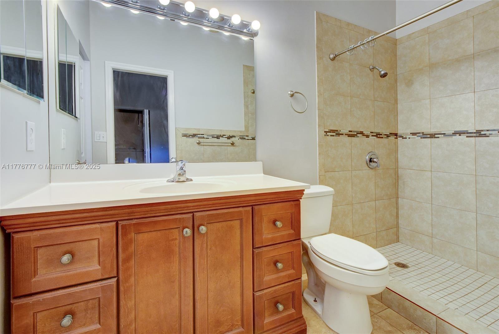 4990 Sw 111th Ter 2 Property Photo 9